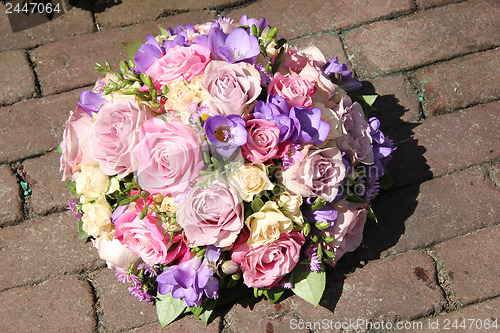 Image of pink and purple wedding bouquet