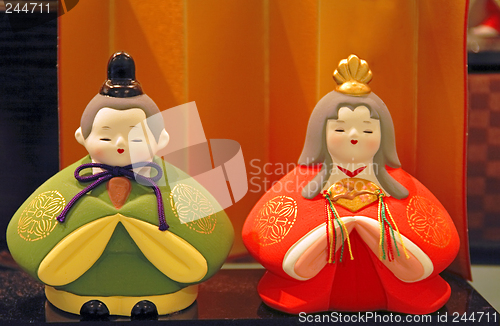 Image of Japanese dolls couple