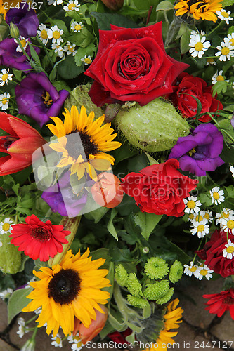 Image of Flower arrangement in bright colors