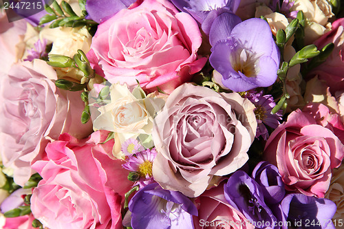 Image of pink and purple wedding bouquet
