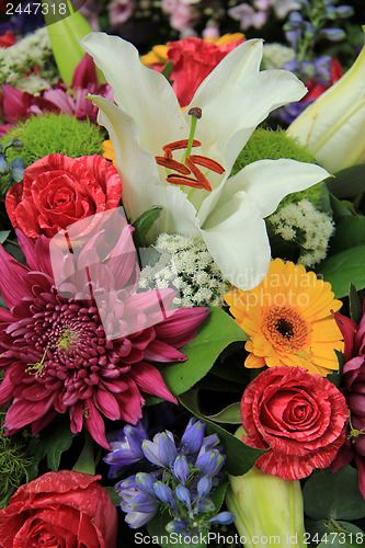 Image of Multicolored bridal bouquet