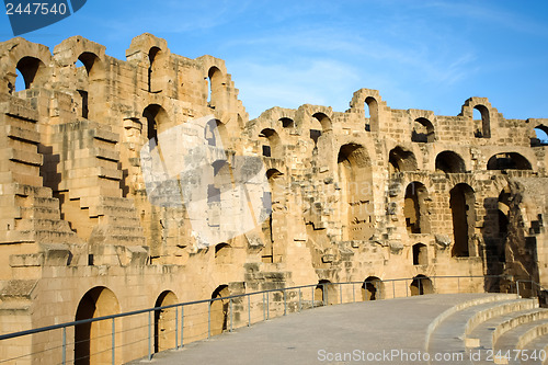 Image of El Djem, Amphitheatre walls