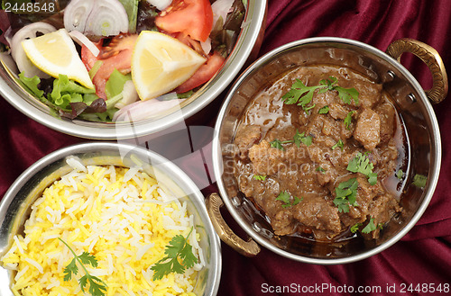 Image of Curry and salad bowls from above