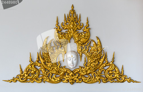 Image of Golden Thai style stucco