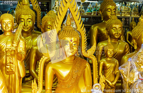Image of Group of the golden buddhas