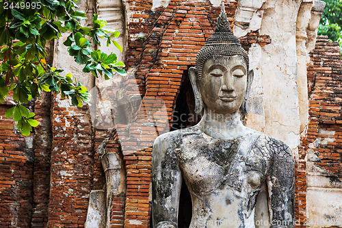 Image of Ancient Buddha statue