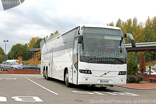 Image of White Volvo Bus