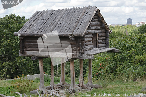 Image of hut on chicken legs