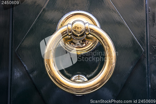 Image of circle iron door-handle 