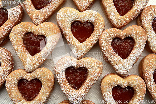 Image of biscuits hearts with jam