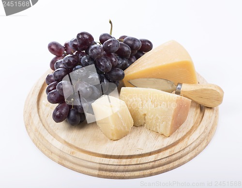 Image of cheese and fruit