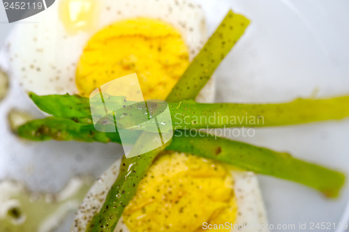 Image of asparagus and eggs