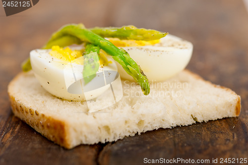 Image of asparagus and eggs