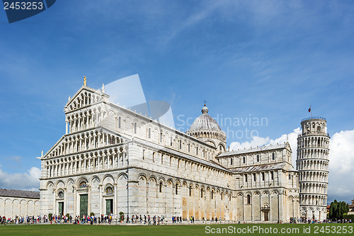 Image of Cathedral an leaning tower in pisa