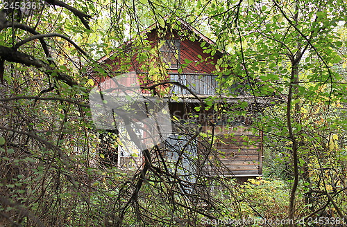 Image of abandoned house