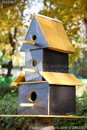 Image of three-storeyed birdhouse