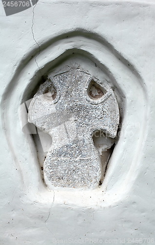 Image of round cross