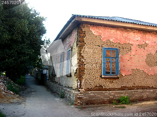 Image of old rural house with windows