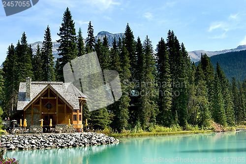 Image of Emerald lake