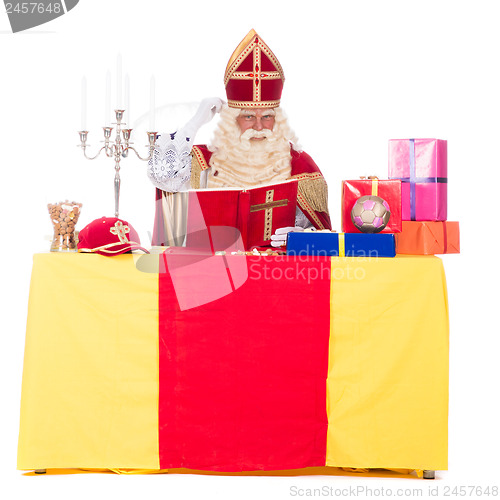 Image of Sinterklaas is working