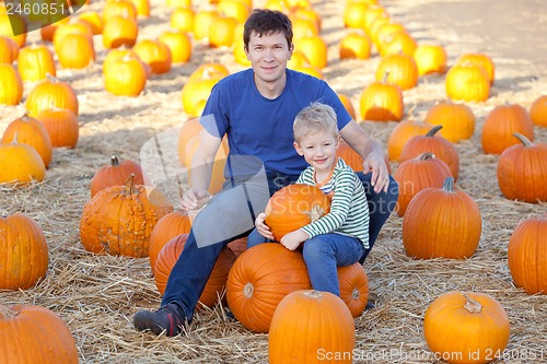 Image of family at the pumpkin patch