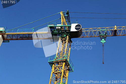 Image of yellow crane