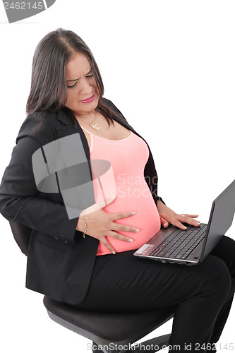 Image of pregnant woman having some contractions