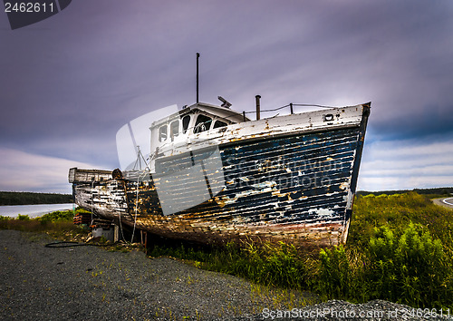 Image of Rusty boat