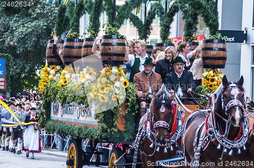 Image of Parade of the hosts of the Wiesn