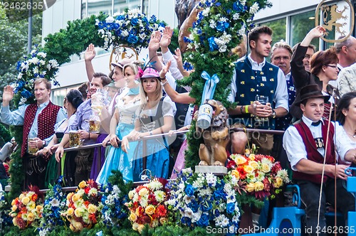 Image of Parade of the hosts of the Wiesn