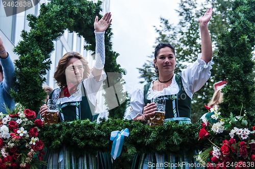 Image of Parade of the hosts of the Wiesn