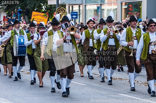 Image of Parade of the hosts of the Wiesn