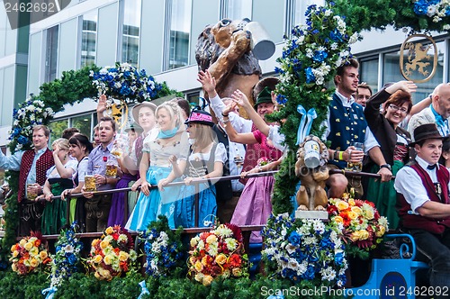 Image of Parade of the hosts of the Wiesn