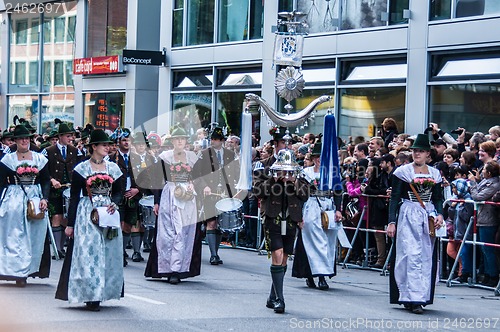 Image of Parade of the hosts of the Wiesn