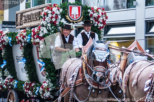 Image of Parade of the hosts of the Wiesn