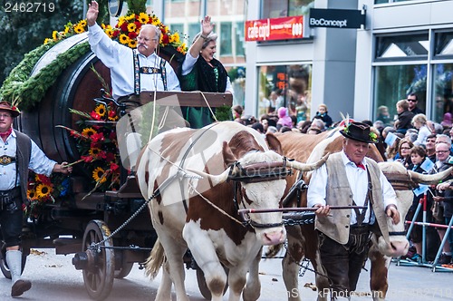 Image of Parade of the hosts of the Wiesn