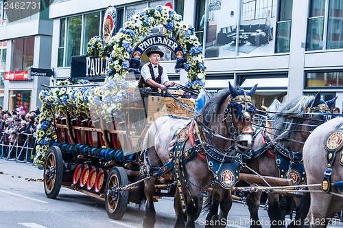 Image of Parade of the hosts of the Wiesn