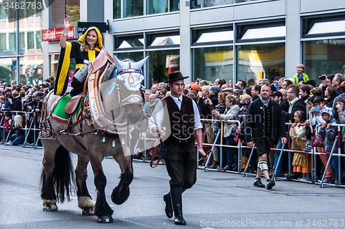 Image of Parade of the hosts of the Wiesn