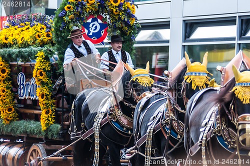 Image of Parade of the hosts of the Wiesn
