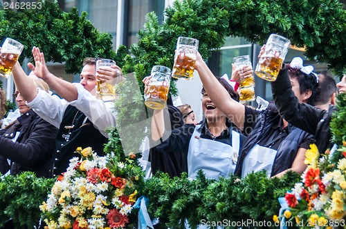 Image of Parade of the hosts of the Wiesn