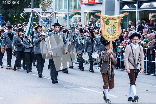 Image of Parade of the hosts of the Wiesn