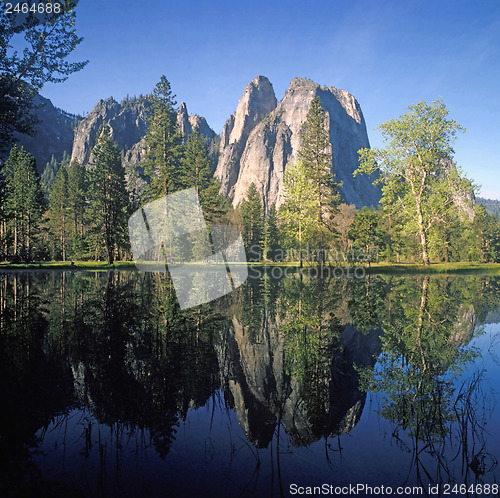 Image of Cathedral Rock, Yosemite National Park