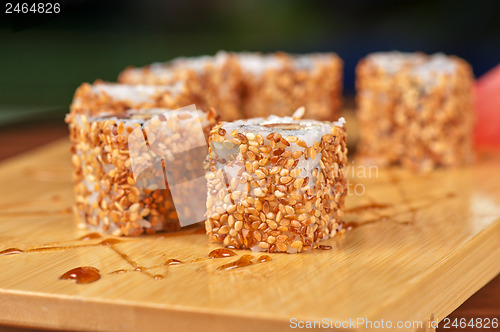 Image of sesame sushi rolls
