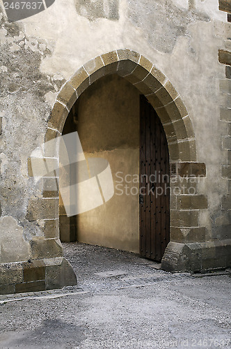 Image of Castle door.