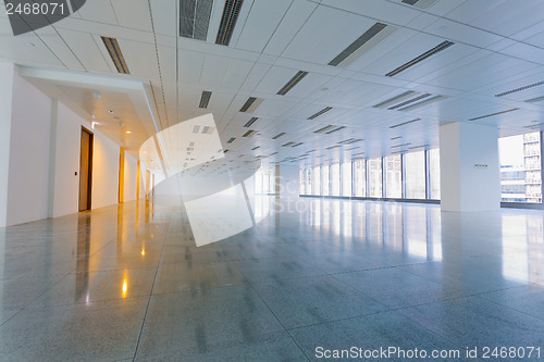 Image of Large modern empty floor