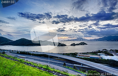 Image of highway taffic 