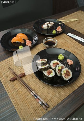 Image of Sushi in sushi bar