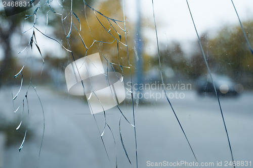 Image of Cracked glass