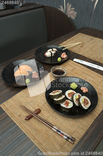 Image of Sushi in sushi bar