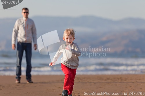 Image of family at the beach